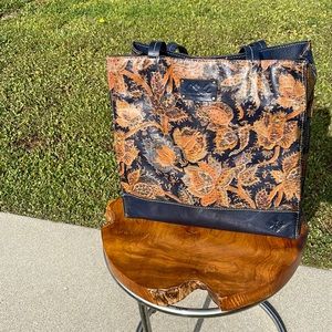 Patricia Nash bag